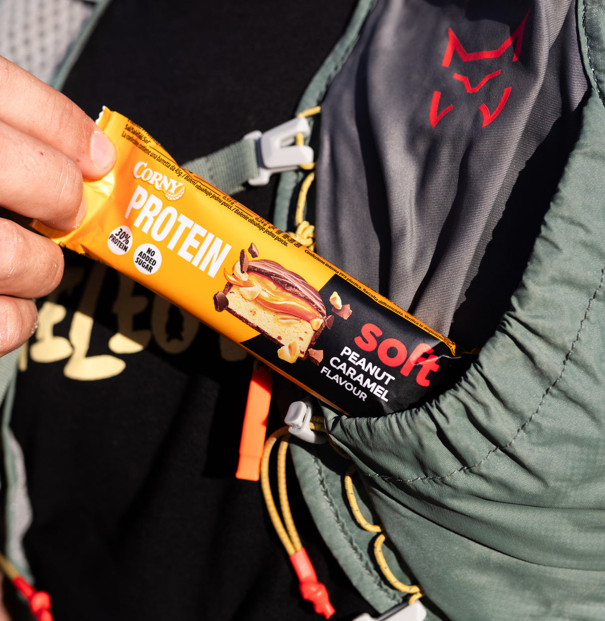 Barrita Corny Protein soft cacahuetes y caramelo